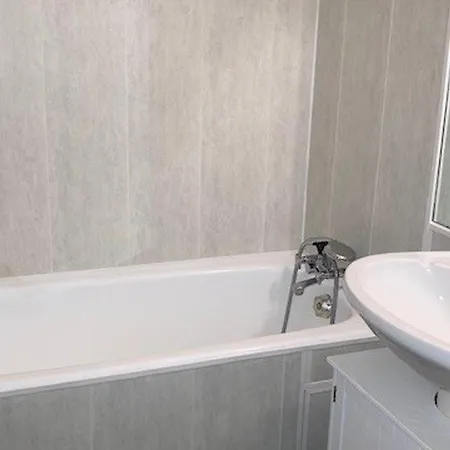 Apartment 4 Pers, Coeur Station, Prox Pistes, Balcon, Animaux Ok, Tv, Cuisine Equipee, Casier A Skis - Fr-1-405-41 Alpe d'Huez